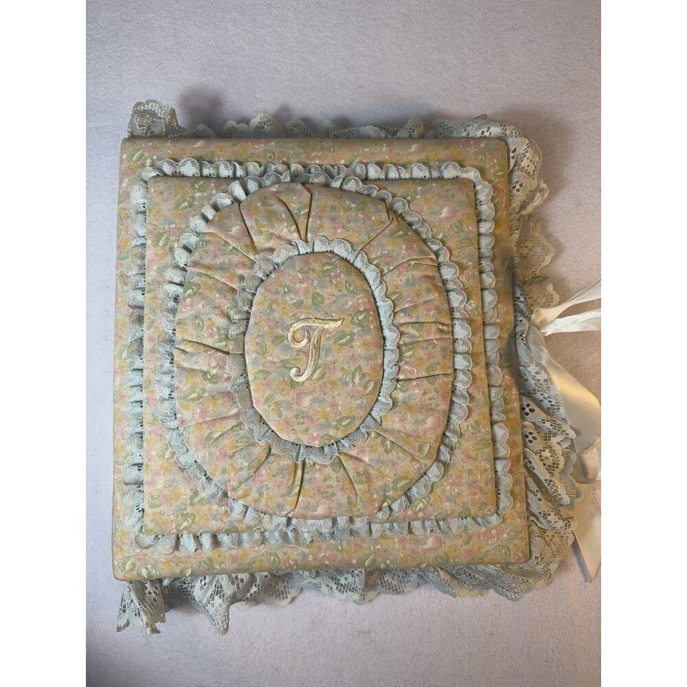 Vintage Floral Lace Scrapbook Photo Album Monogram T‎ Cottagecore Shabby